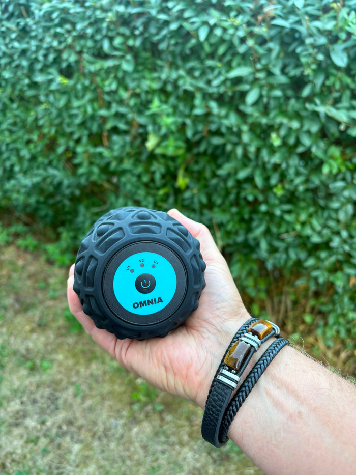 Kunde hält den OMNIA Motion Roller
